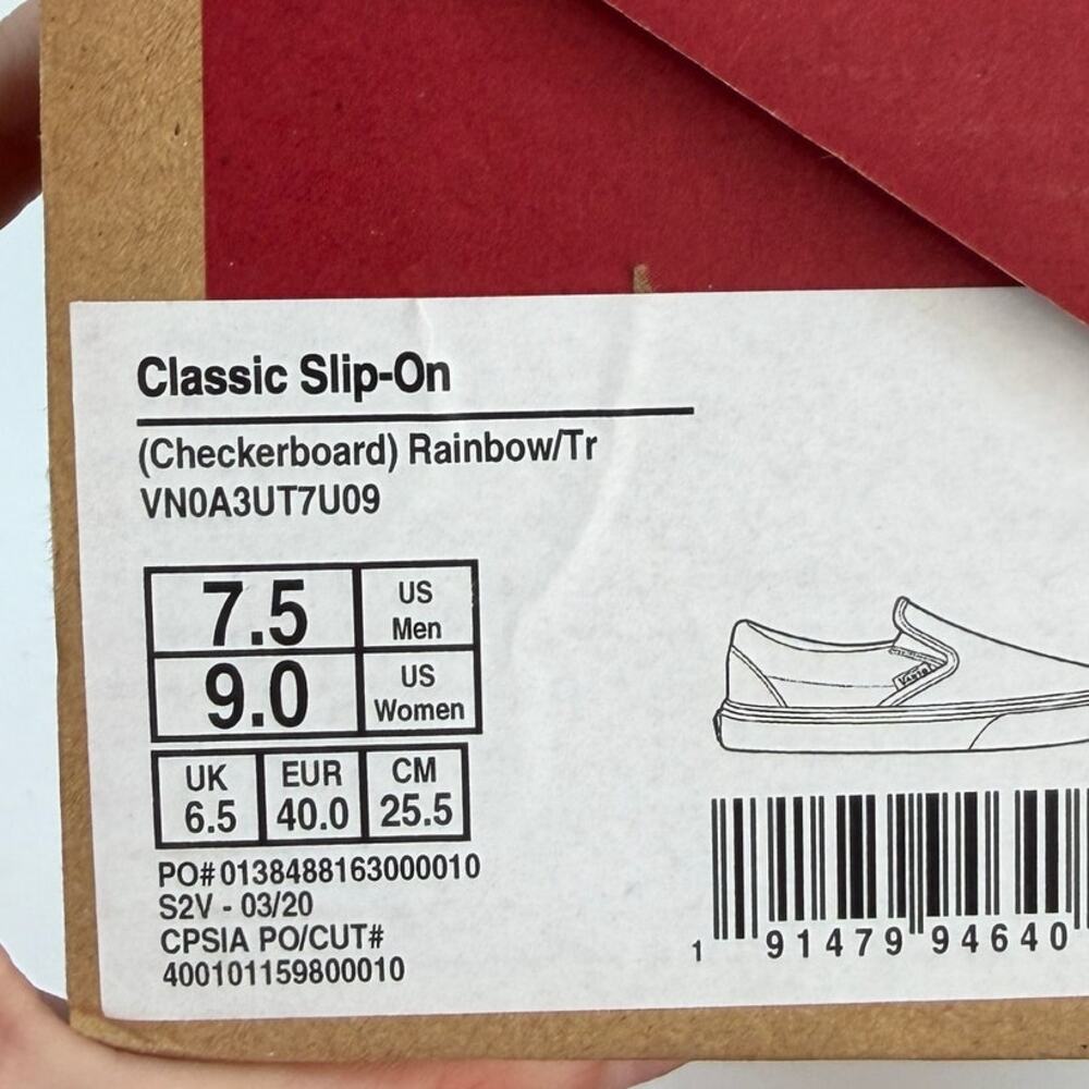 LIKE NEW VANS Classic Slip On Sneaker in Rainbow Checkerboard 9